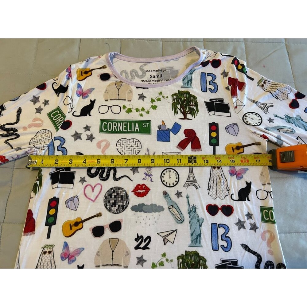 Swiftie Street Graphic Printed 2 Piece Pajama Lounging Set Sheshow Sz Small BAM - Picture 9 of 13